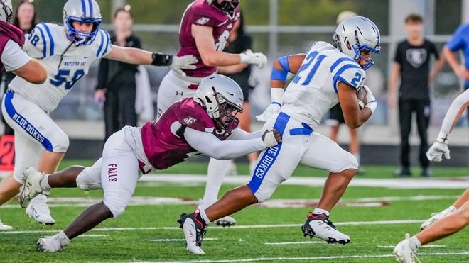 Milwaukee's Top Teams Stay Unbeaten Through Week 4