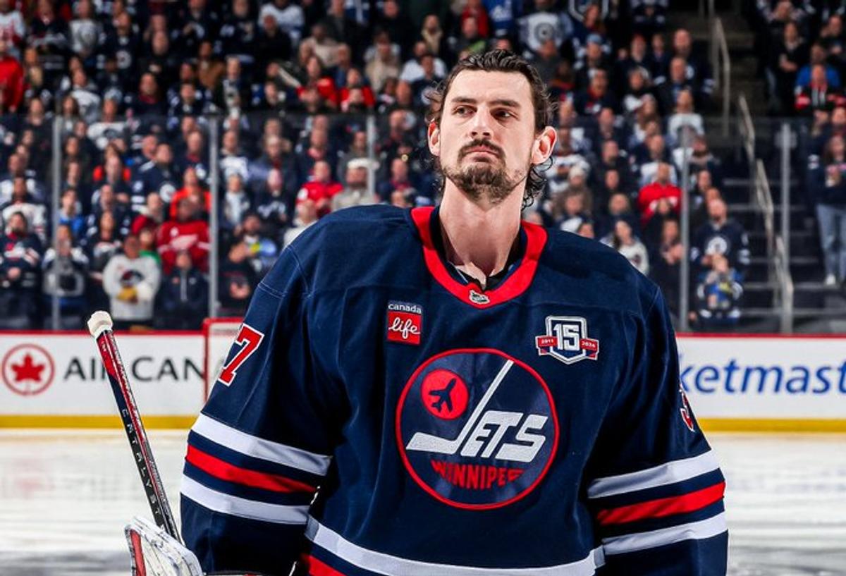 Jets Fan Creates Real-Time Hellebuyck Loss Tracker | Headlines Plus