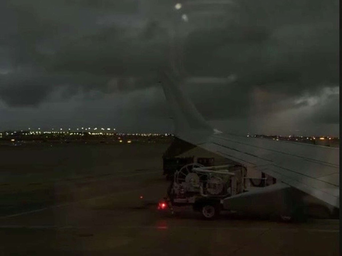 San Antonio Airport Halts Flights Amid Severe Weather