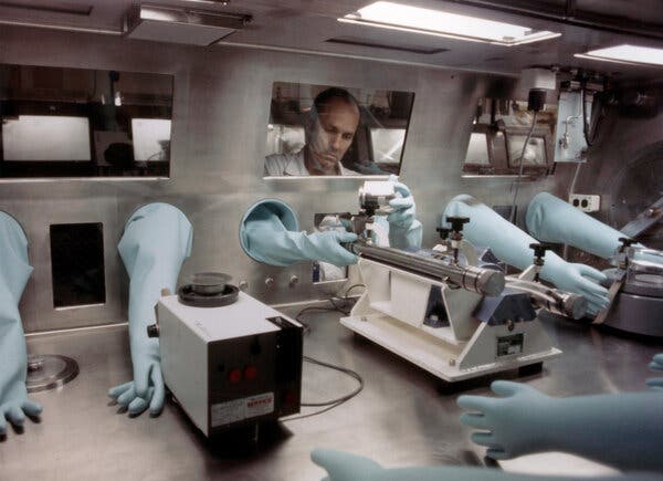 U.S. Eyes Weapons-Grade Plutonium For Startup Fuel
