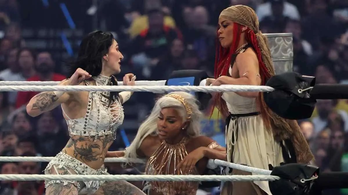 WWE Books Six-Woman Tag Match for Saturday Night's Main Event