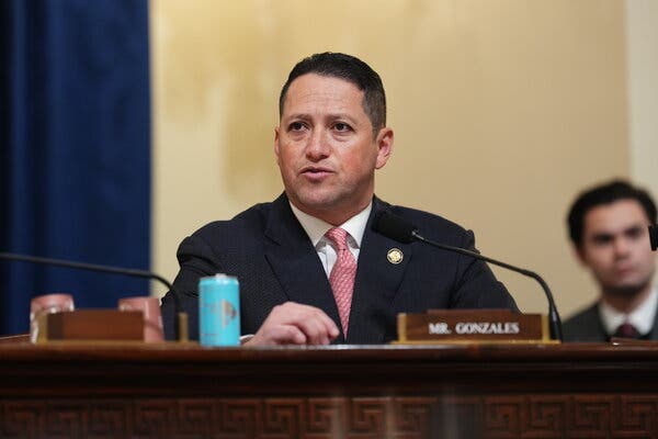 Texas Rep Accused of Lewd Texts to Second Aide