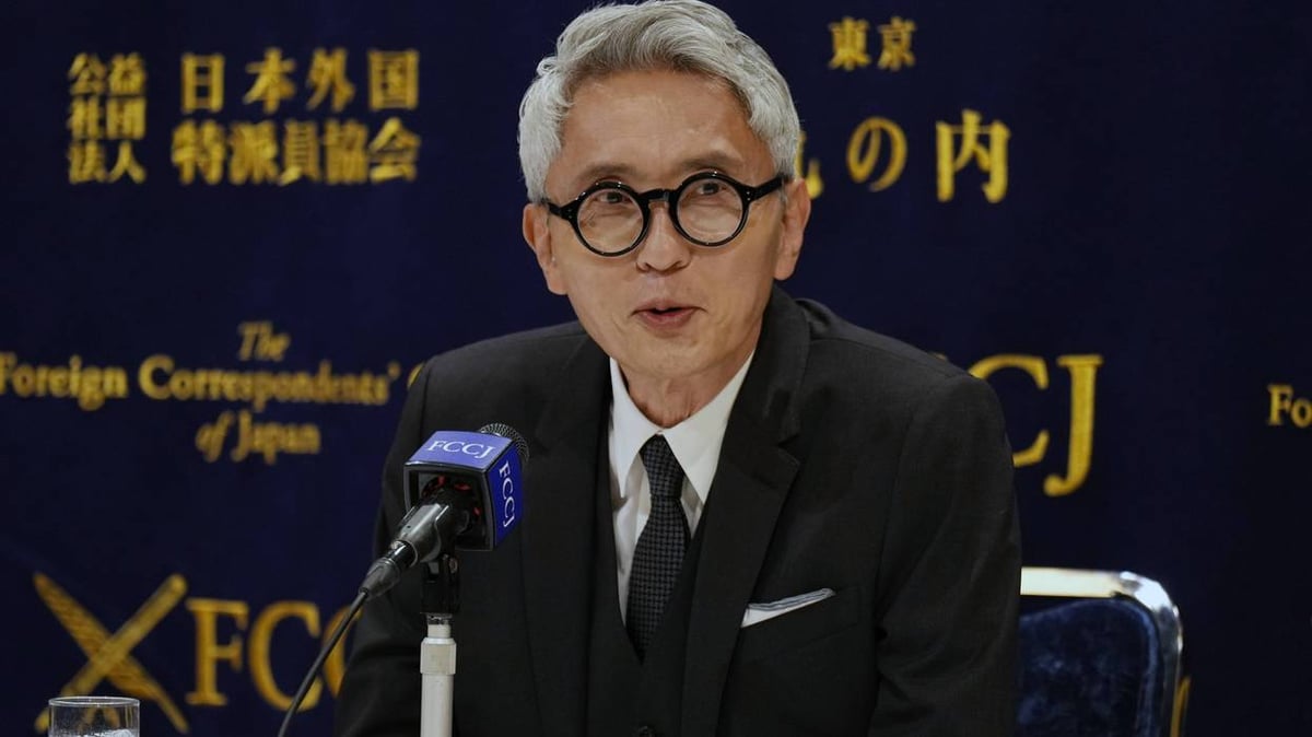 Solitary Gourmet Star Wants to Share Eating Joy