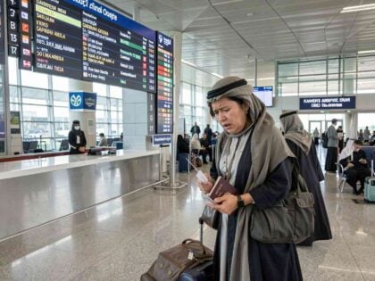 Kuwait Airspace Closure Hits Gulf Tourists