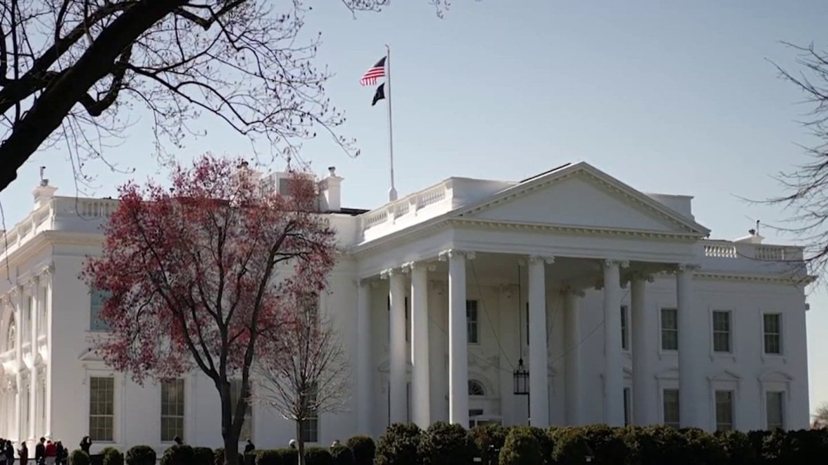 Ethics Watchdog Demands Transparency on White House Ballroom Donors