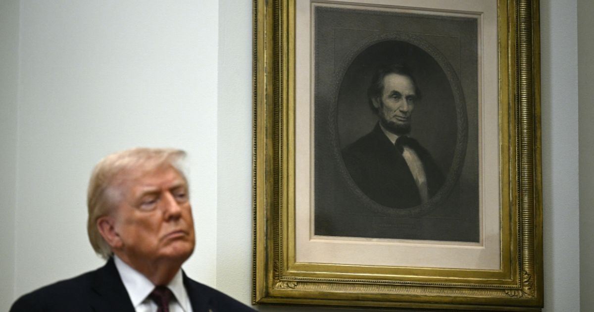 Sci-Fi Author: Civil War II Is Here, Lincoln Would Crush Today's Democrats
