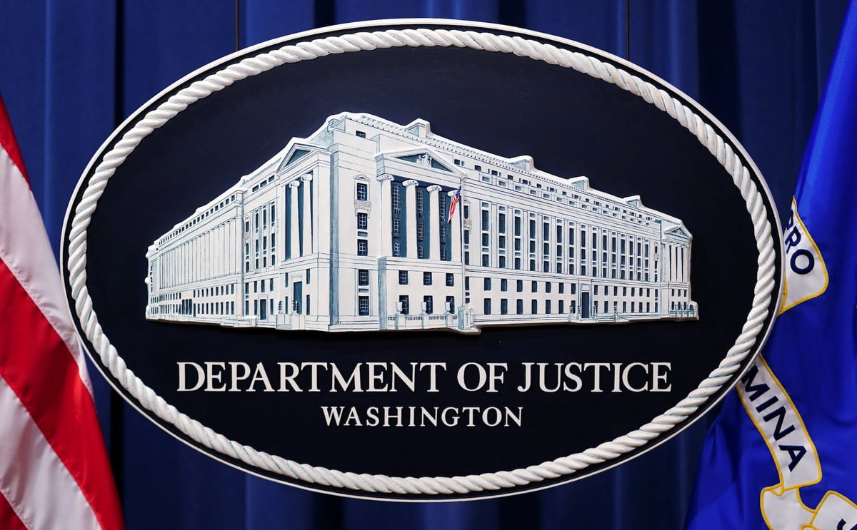 DOJ Charges White Supremacist Over Threats to Lawmaker, Religious Groups