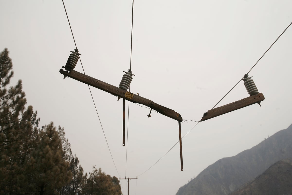 Bipartisan Wildfire Bill Awaits Oregon Senators' Vote