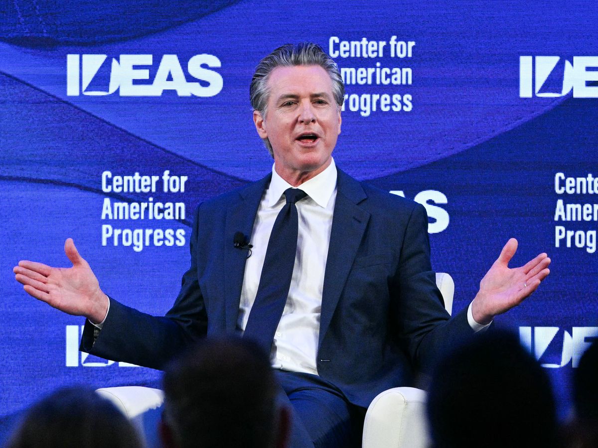 Fox News Host Slams 'Weird' Gavin Newsom as 'Failed Magician'