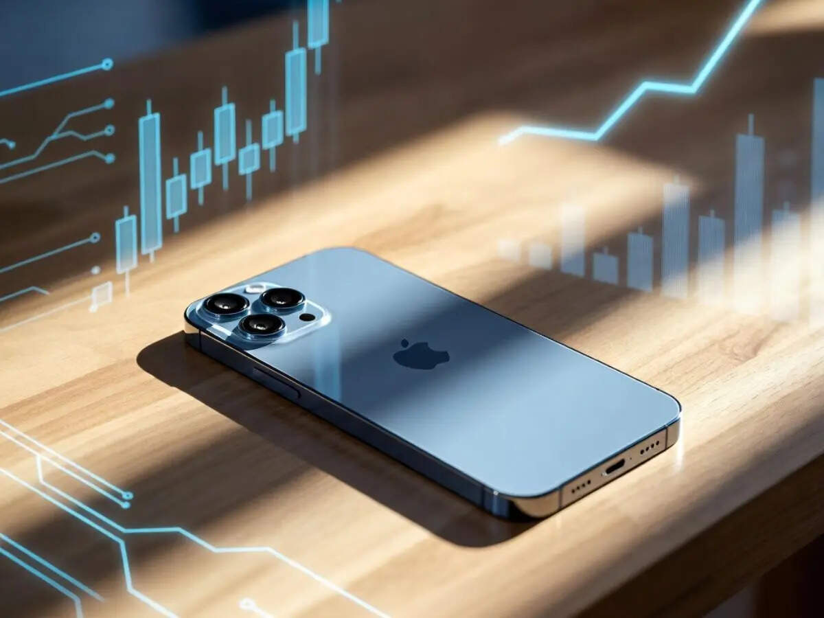 Apple's Trick Shields iPhone 18 Buyers from Price Hike