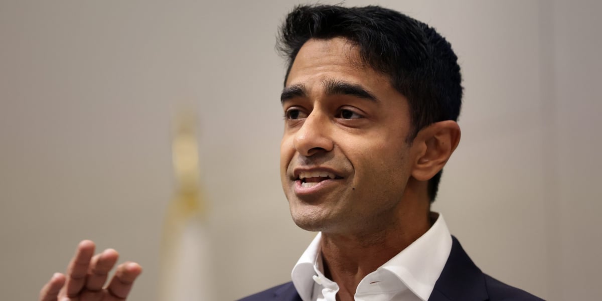 Sunrise Movement Backs Chakrabarti, Green New Deal Architect