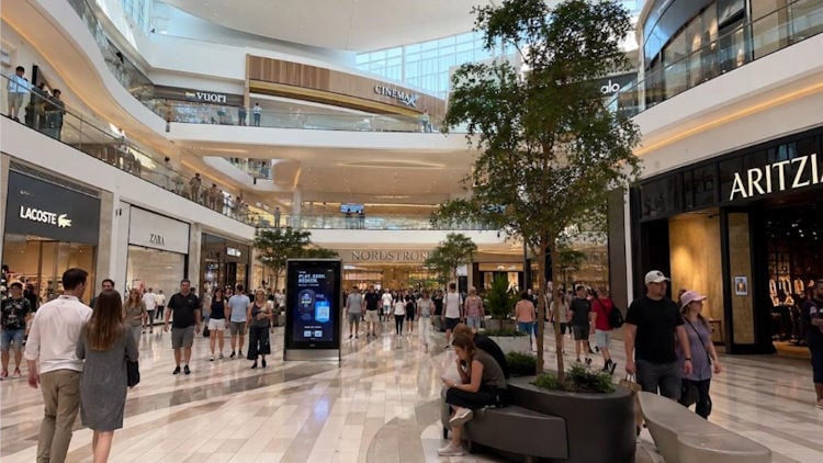 American Malls Emerge as Premier Travel Destinations