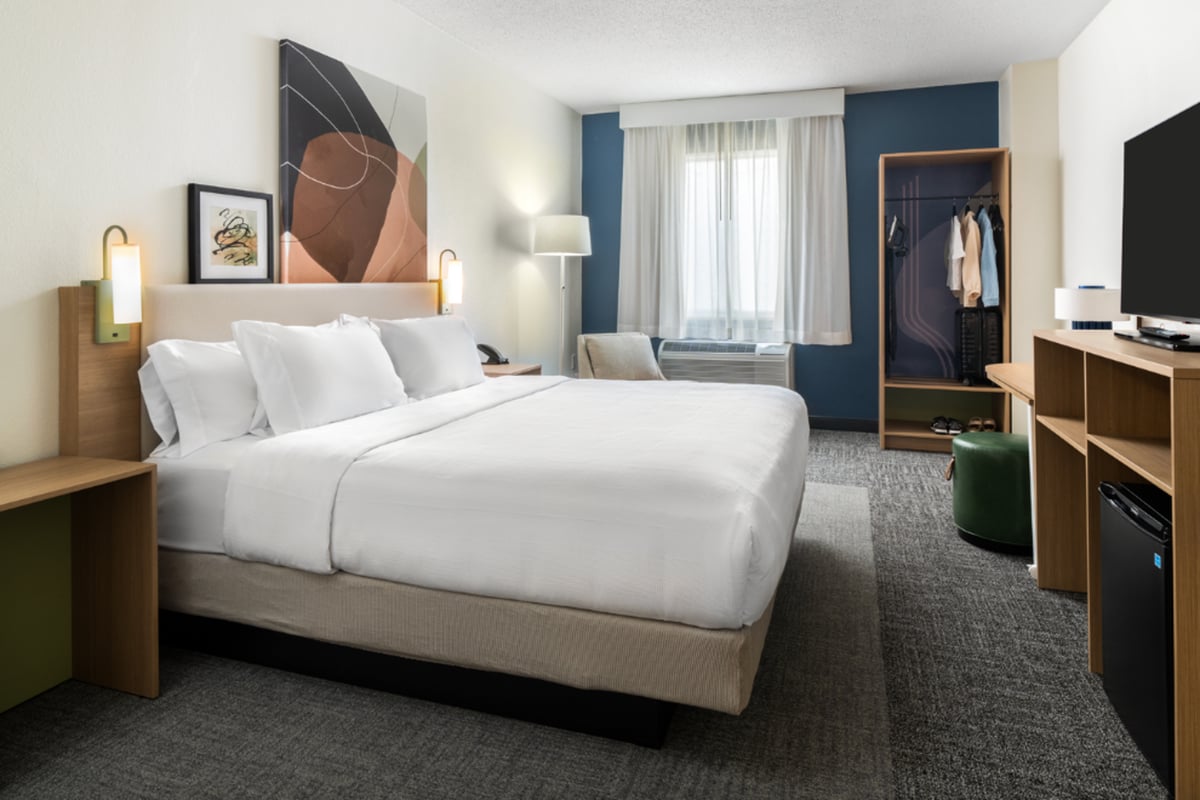 Budget Hilton Hotels With Free Breakfast and Major Savings