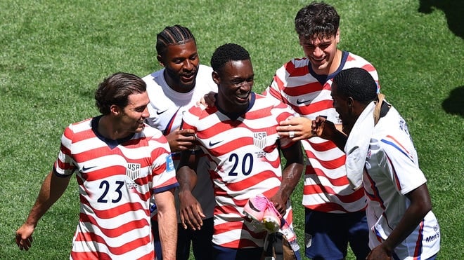 CMA Entertainer's 'Country Roads' Becomes World Cup Anthem