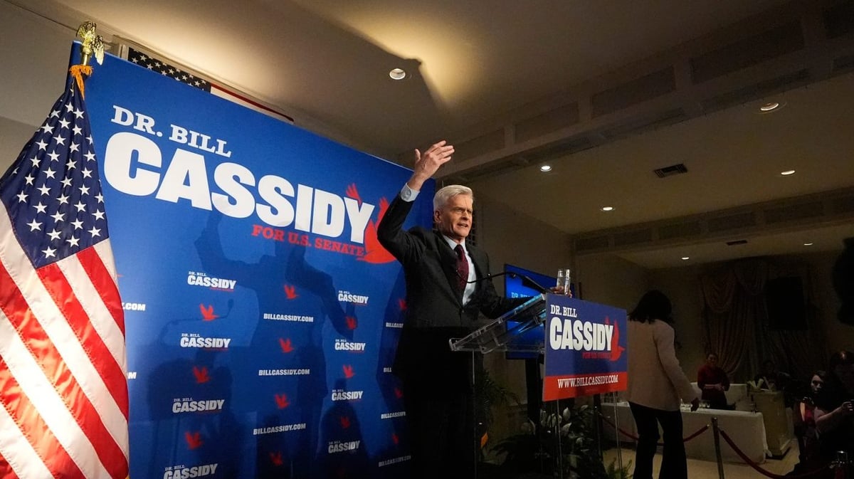 Trump Ousts Republican Senator, Shaking Up Senate GOP