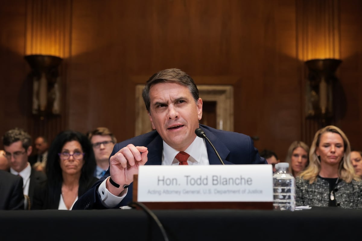 Trump Legal Deal Faces Bipartisan Scrutiny Over IRS Audit End