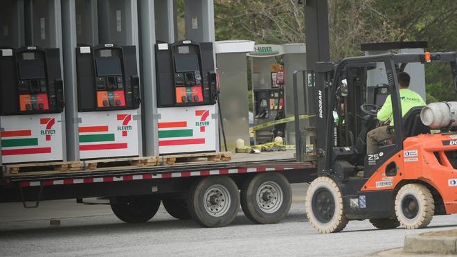 US-Iran War Pushes Gas to $4 Nationwide