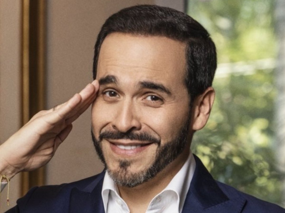 Pro-Trump Outsider Leads Colombia's First Round