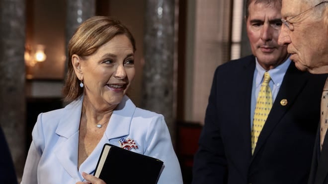 Lindsey Graham's Sister Sworn In as South Carolina Senator