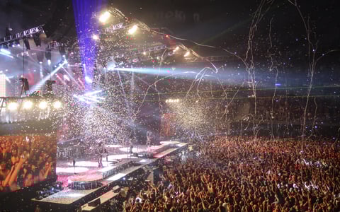 Foreigner Still Rocks New Fans with Juke Box Hero