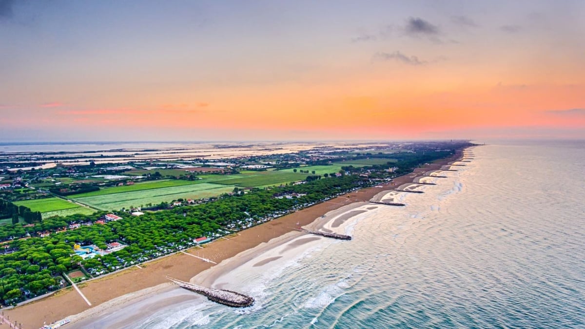 Veneto's Best Beaches Await Your 2026 Summer