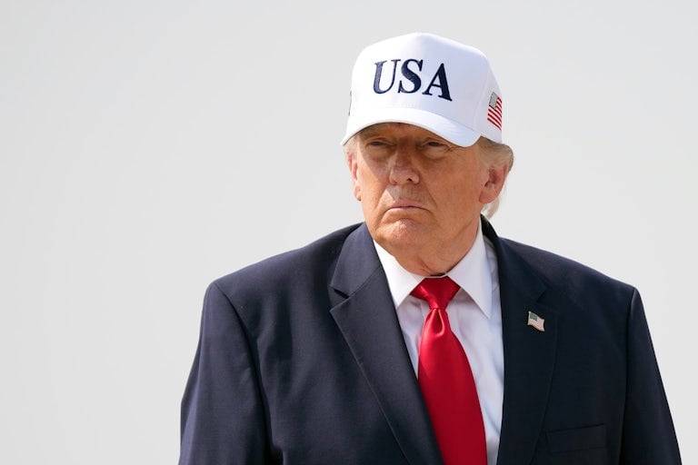 Trump's Stock Trades Raise Questions on Tariff Timing