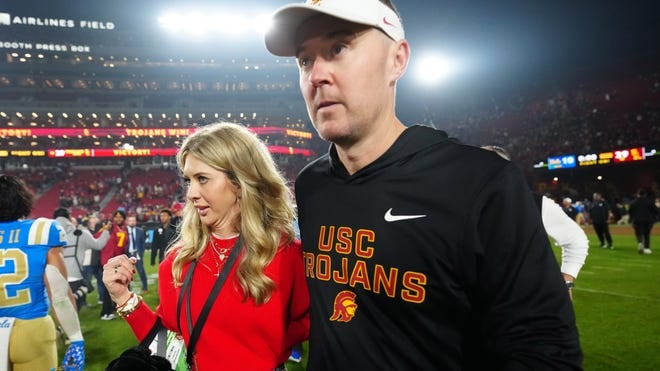 Colleges Eye AI-Specific Leaders As Sports Go Tech