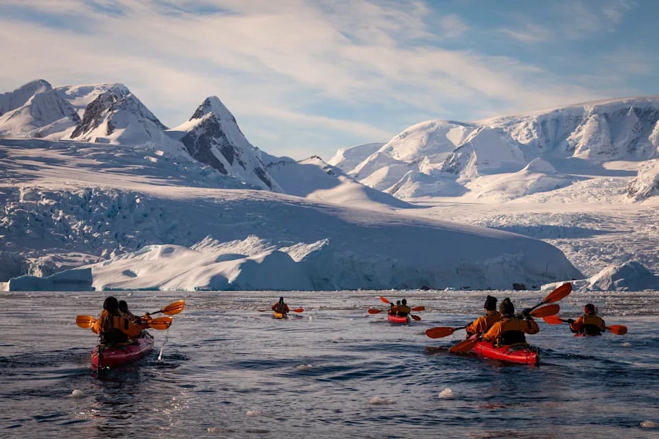 Why Travelers Are Paying To Unplug On Vacation