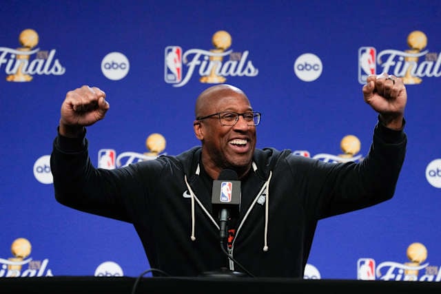 Ben Stiller, Fat Joe Join Knicks Stars At NBA Finals Practice