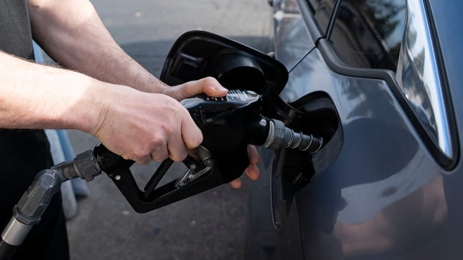 White House Eyes Federal Gas Tax Pause?