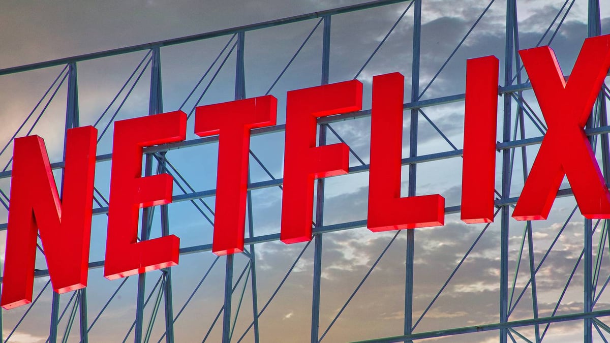 Netflix Gives A Cancelled Sci-Fi Gem A Second Life