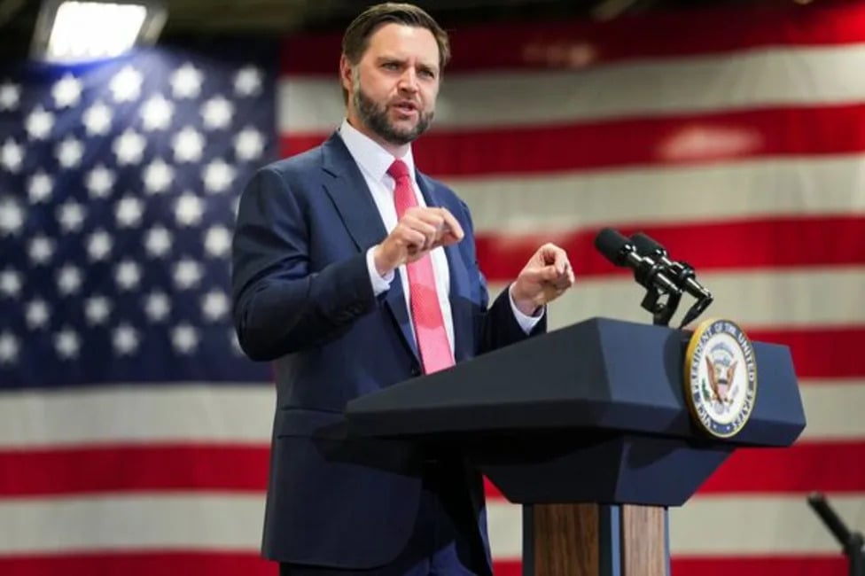 Fox News Cuts Away For JD Vance Speech To Reach Blue-Collar Voters