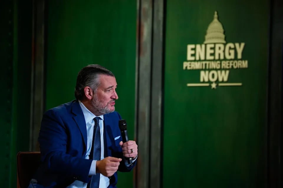 Ted Cruz Booed at College GameDay Over Sports Bill