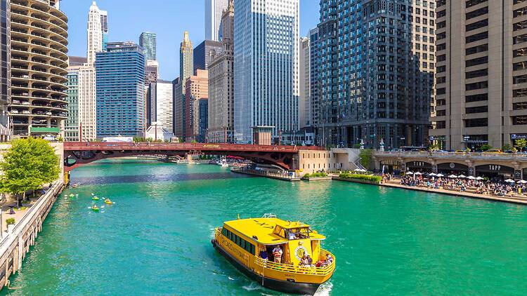 Chicago's Best Bargain: A $10 Boat Adventure