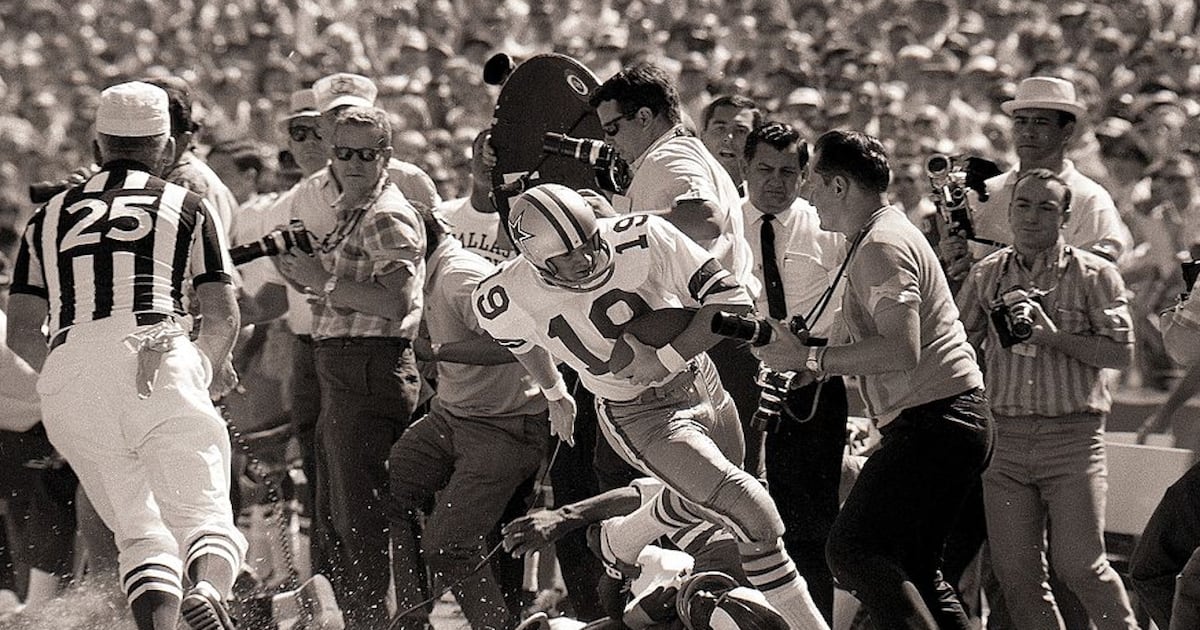 Lance Rentzel, Troubled Former NFL Receiver, Dies at 82