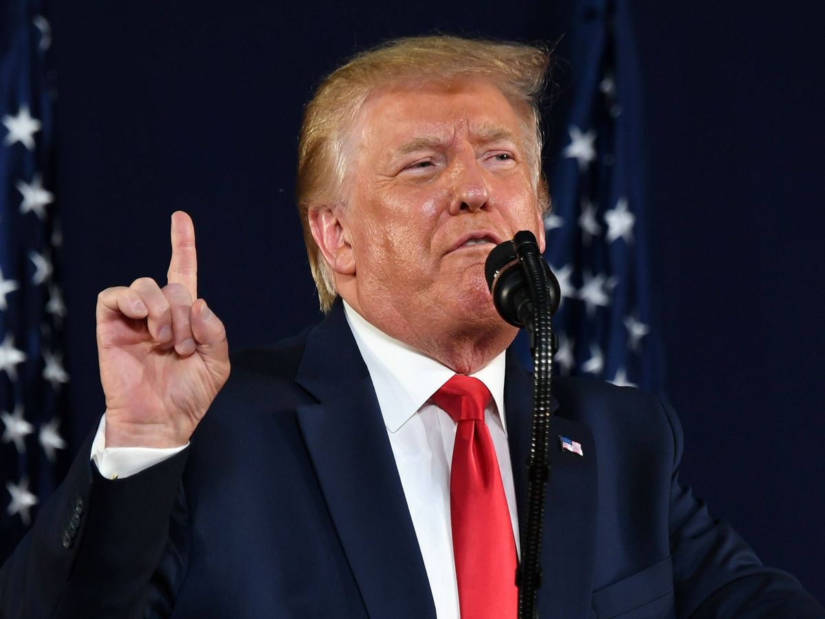 Trump Asked to Stop Acting Like a 'Complete Idiot'