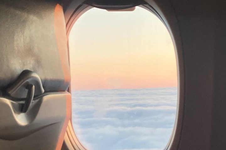 18 Must-Know Travel Hacks for Trips