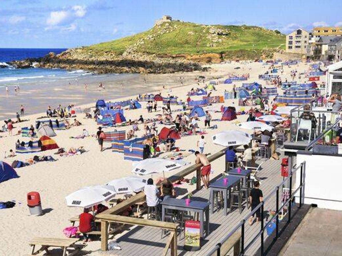 Cornwall Seaside Town Named Top 2026 Staycation Spot
