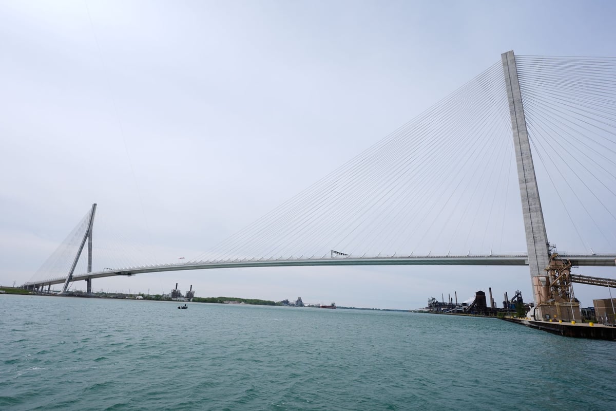 Canada-U.S. Bridge Opening Delayed Over Unresolved Issues