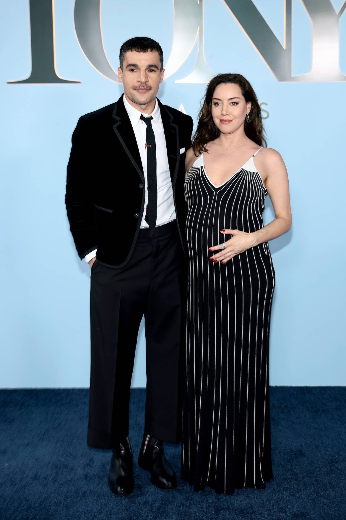 Pregnant Aubrey Plaza Cheers On Chris Abbott At The Tonys