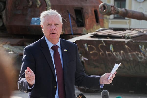 Graham's Exit Removes Ukraine's Inside Track to Trump