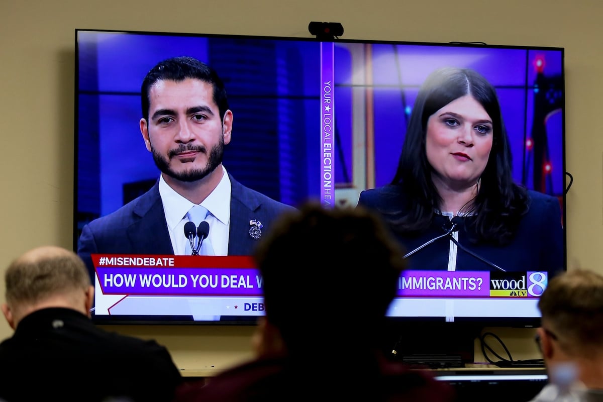 Michigan Democrats Fracture Ahead of Senate Primary