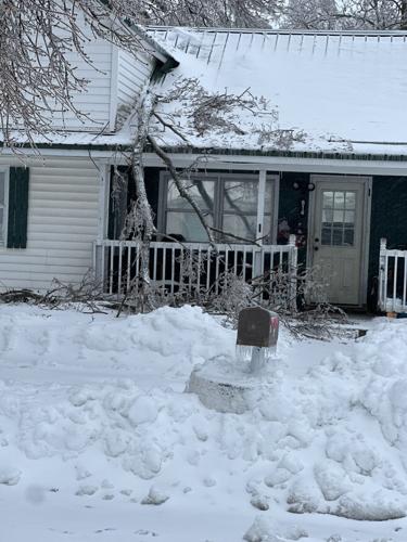 Ice Storm Causes Hazardous Travel, Outages