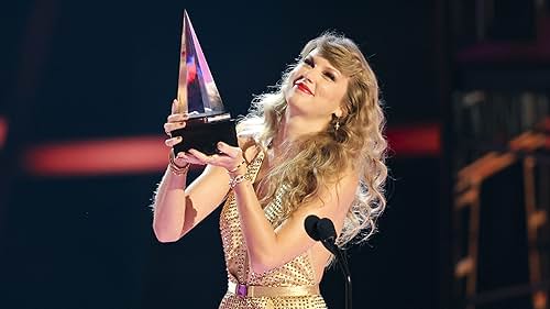 Taylor Swift Tops 2026 AMAs Noms With Eight