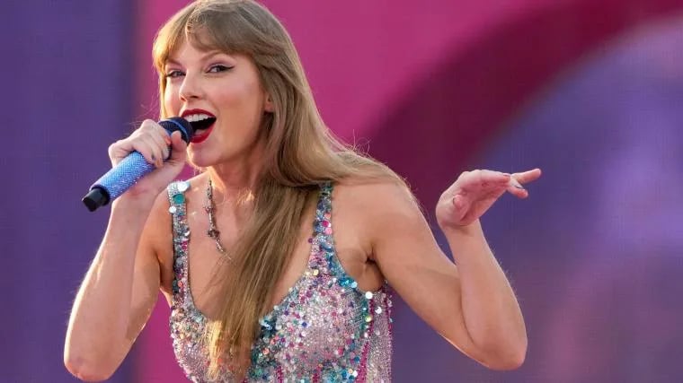 Is Taylor Swift Heading to the Super Bowl Halftime Show?
