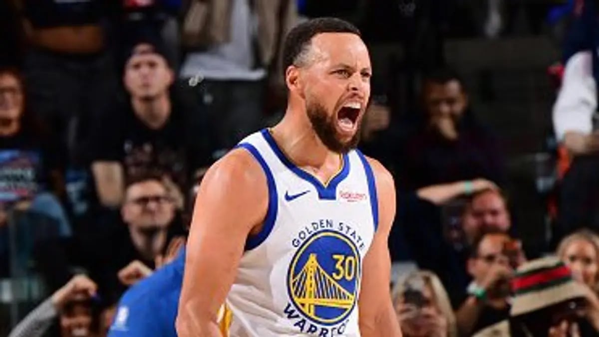 Warriors Plan Two-Year Extension for Stephen Curry