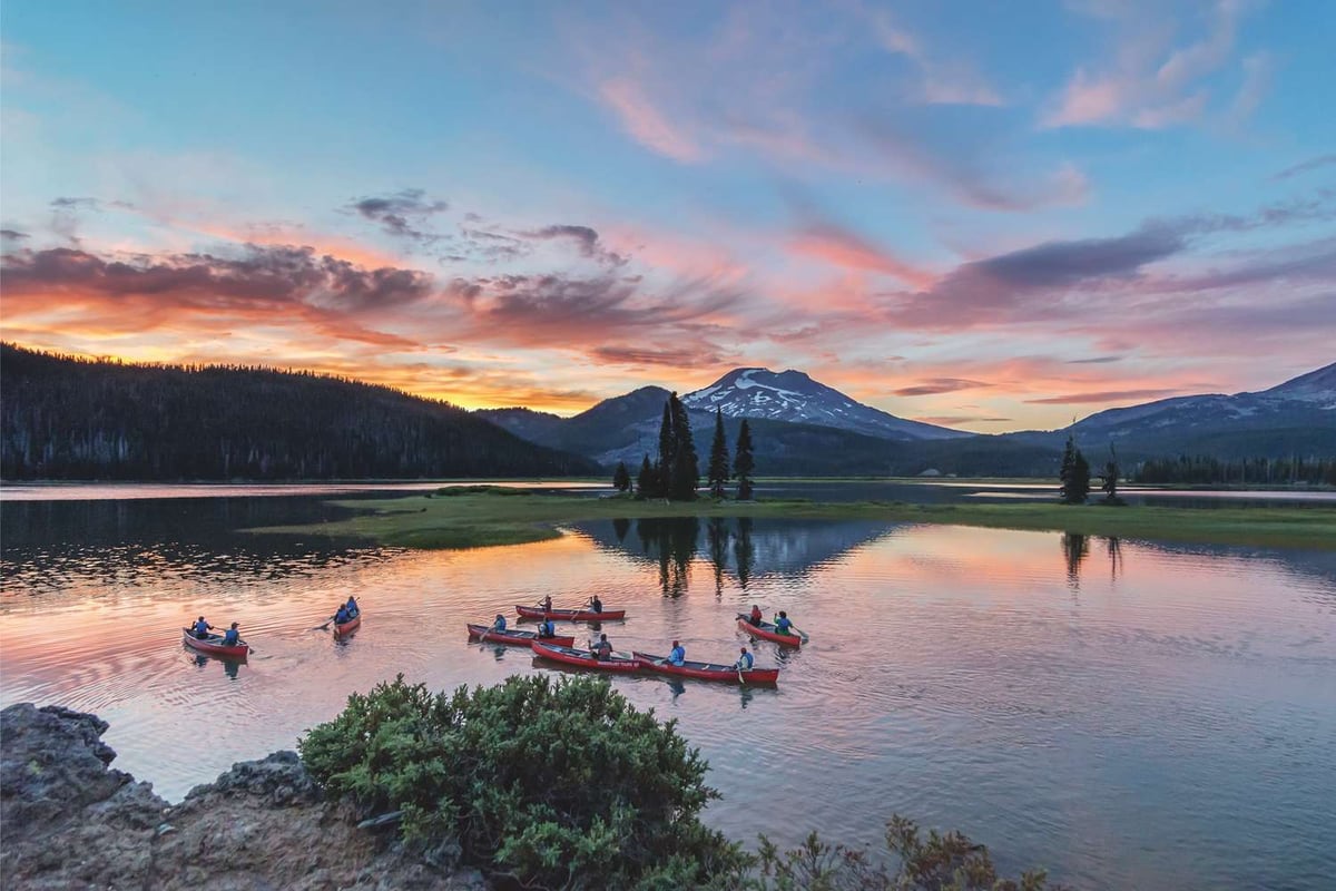 Oregon Town Draws Visitors With Stargazing and Luxury Stay