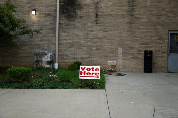 Poll Shows 43% Of Voters Fed Up With Both Parties
