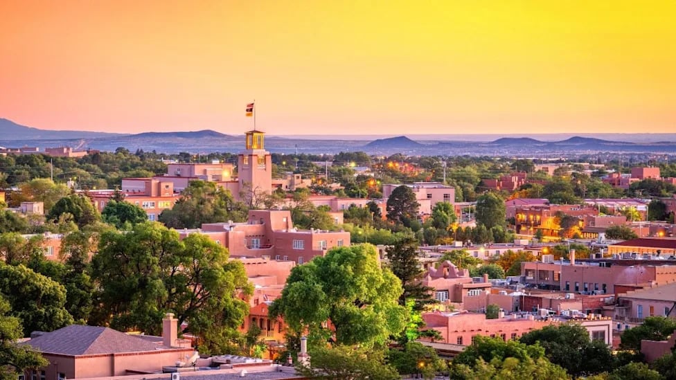 Cities That Captivate Visitors Instantly