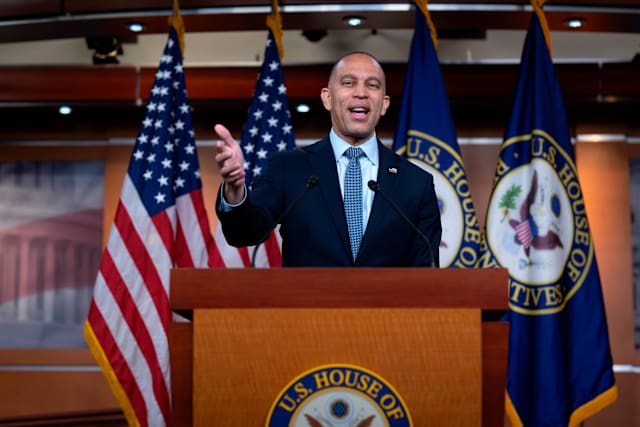 Jeffries Faces Tougher Path to House Control, Speaker Gavel